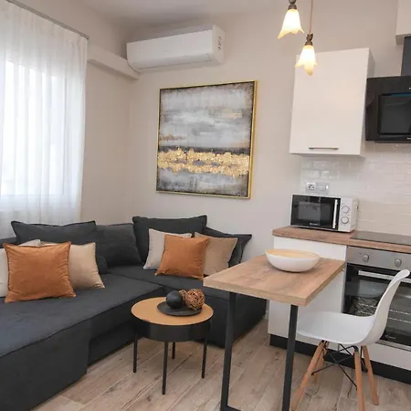 Chrysalis 2 * بلدة كوس